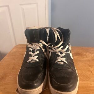 Men's Nike Black High-Top Sneakers Size 8 (READ DESCRIPTION!!!!) Runs Small
